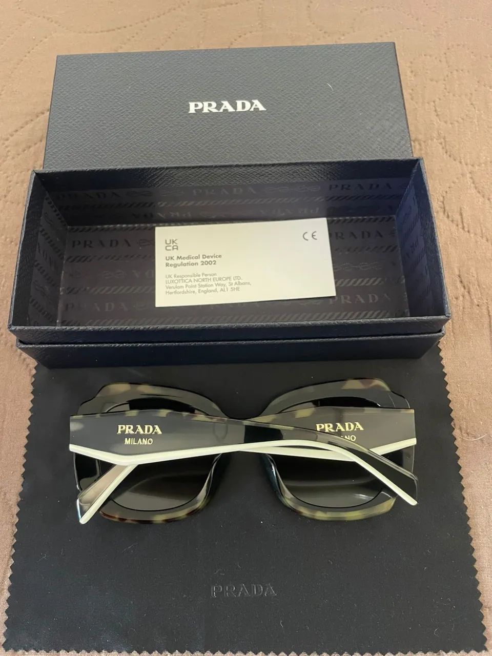 Vendo Óculos PRADA na caixa  - Foto 4