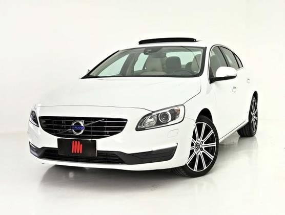 VOLVO S60 2015/2016 2.0 T5 MOMENTUM 16V TURBO GASOLINA 4P AUTOMÁTICO