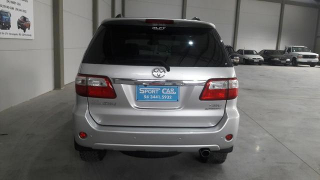 Hilux sw4 srv d 4d 3.0 4x4 diesel 7 lugares valor: 92.000,00 - Foto 8