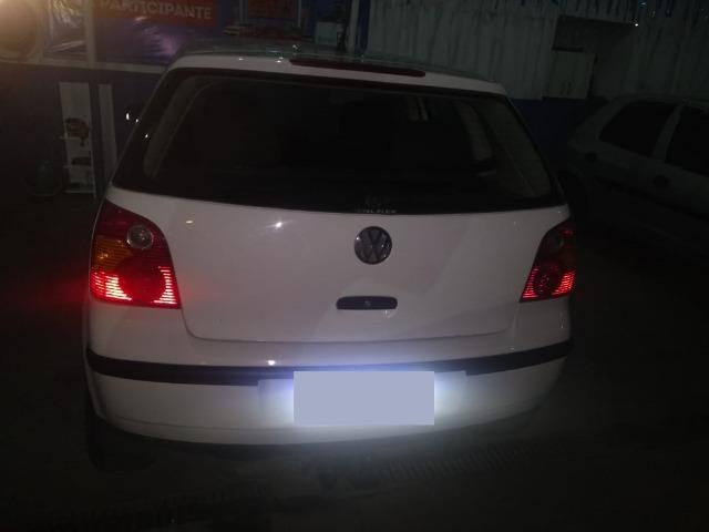 Polo Hatch 1.6 ano 2005 branco 4 portas completo emplacado 2019 troco - Foto 3