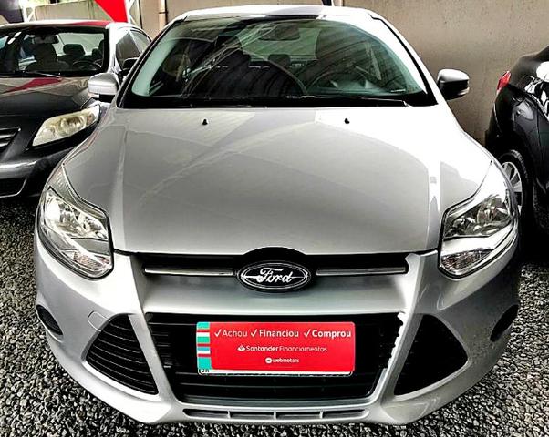 Focus Sedan 2.0 | 2013/2014 - Automático | (22) 2773-3391 - Foto 2
