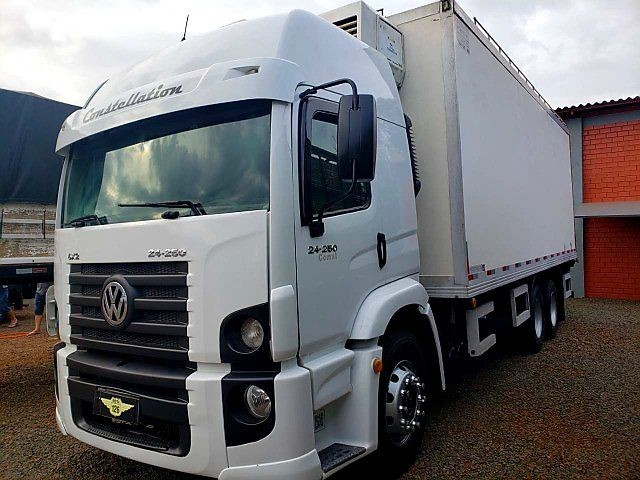 Caminhão Constellation 24250 à venda em todo o Brasil! | Busca Acelerada