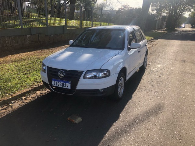 GOL G4 2013 POSSUI PASSAGEM POR LEILÃO