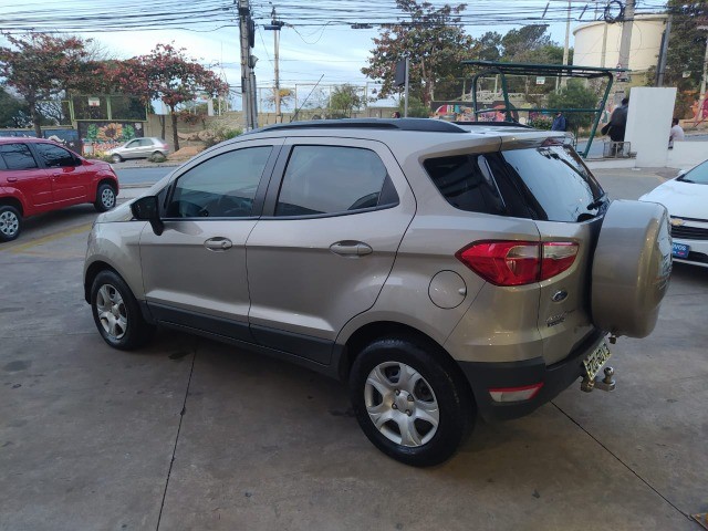 FORD ECOSPORT SE AUT