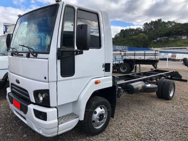 FORD CARGO 816 2013/13