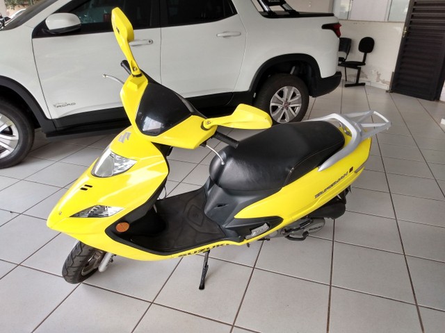 SUZUKI BURGMAN 125I AUTOMÁTICA