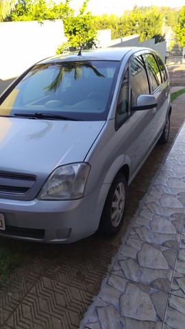 VENDO MERIVA 2011