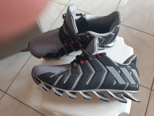 springblade pro cinza