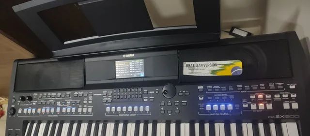 Teclado Yamaha PSR-SX600 Arranjador - Simili Música