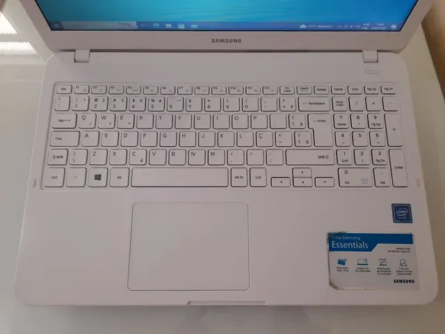 Notebook Ultrafino Samsung Essentials E20 Tela 15.6 4GB 500HD Windows 10 " Top" - Foto 3