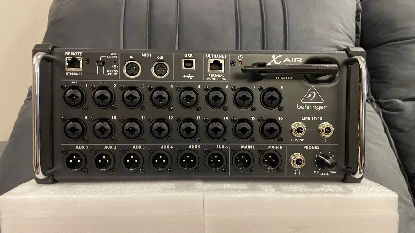 Mixer/interface Behringer XAir XR18