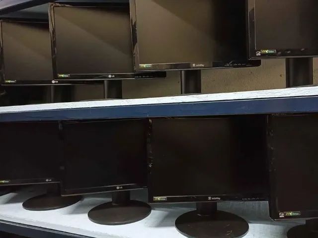 Lote de Monitor 10 Unidades 19" Pol. Com Base loja Eco Eletron - Foto 5