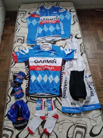 Conjunto TOP de ciclismo GARMIN SHARP .