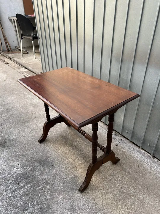 Mesa madeira maciça