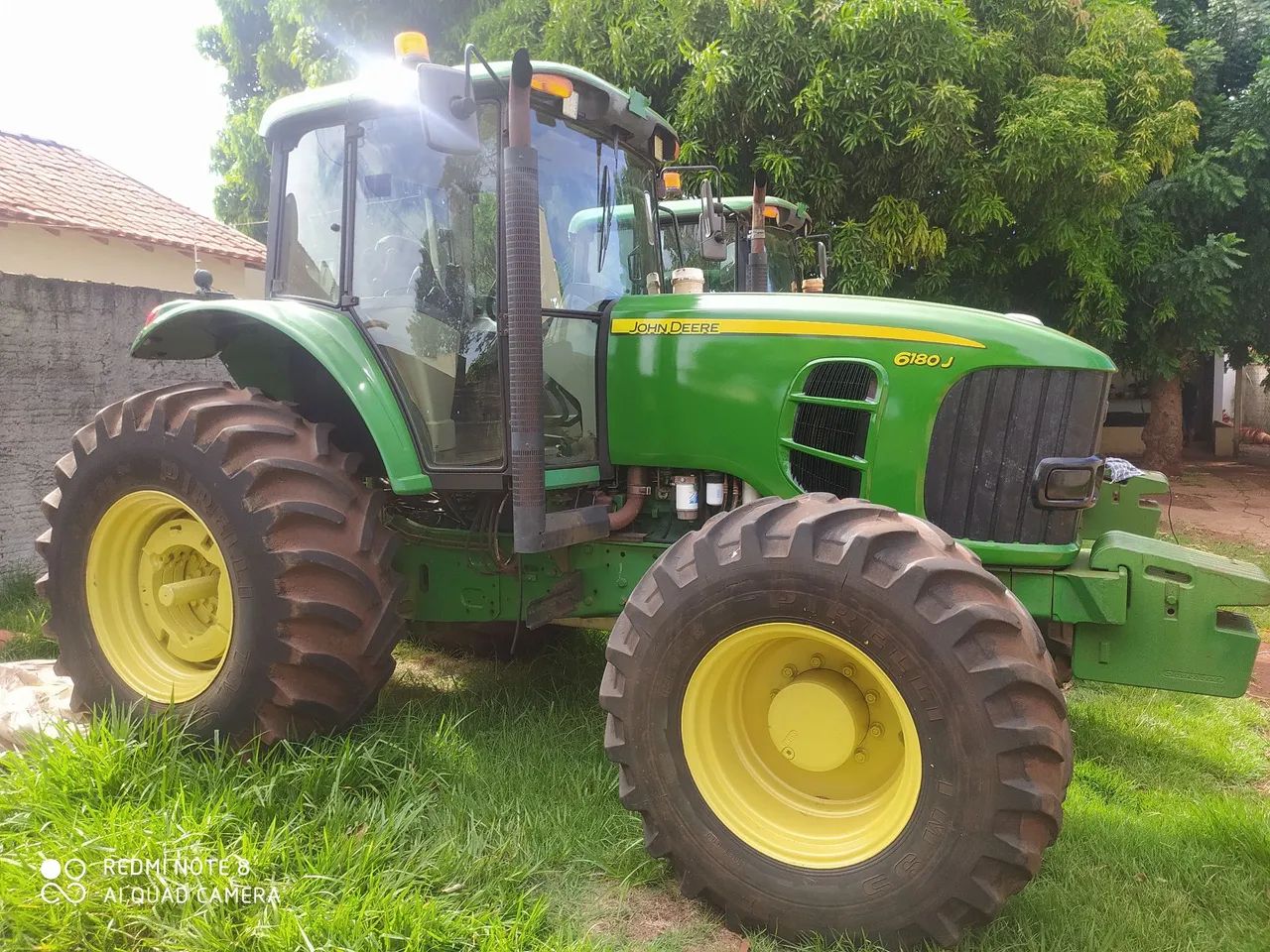 Trator John Deere 6180J - Impecável
