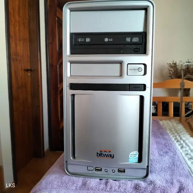 CPU Celerom 2.2ghz + Ram 4g + HD 80g