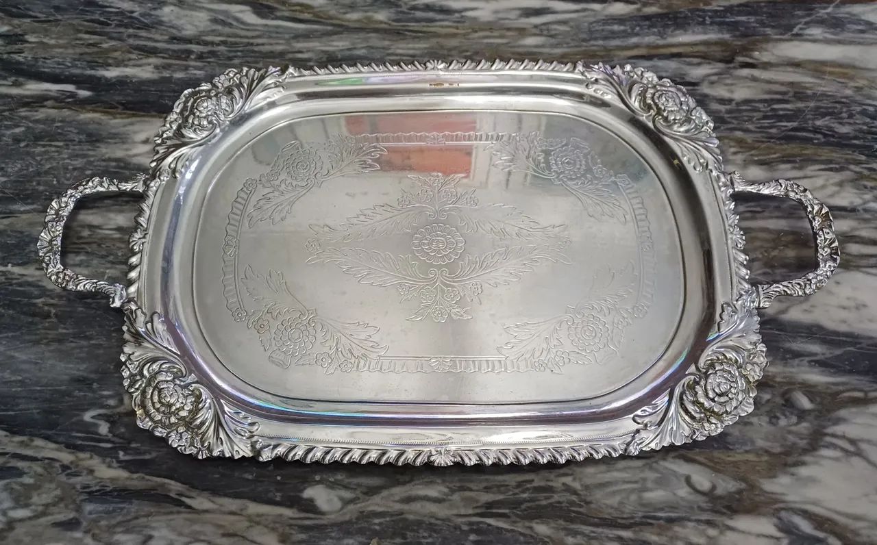 Bandeja geande de metal pesado e resistente, antiga - Foto 2