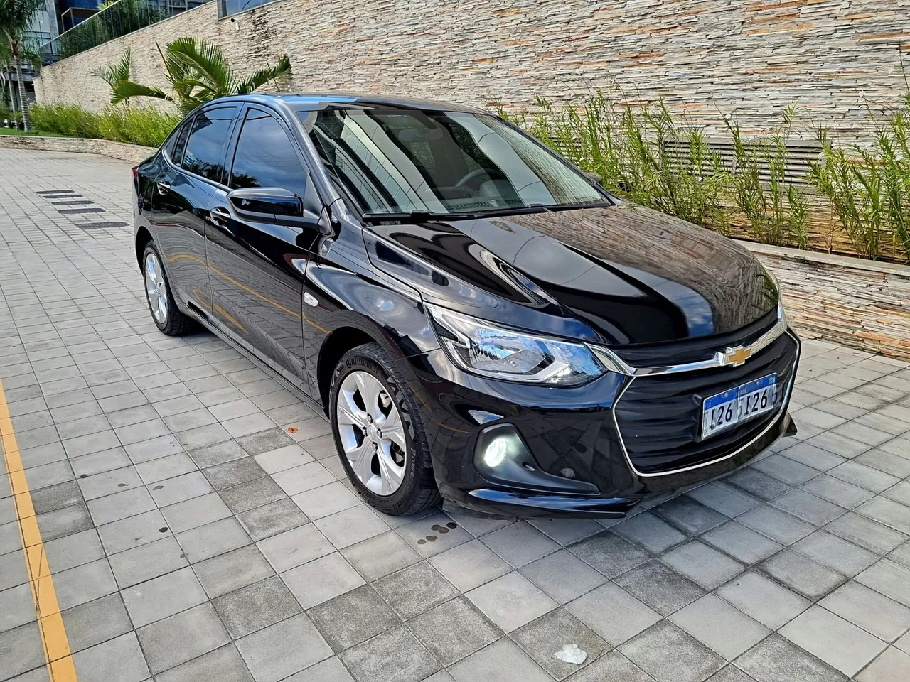 Onix Plus 1.0 Turbo - Garantia de Fabrica - 29.500 km.