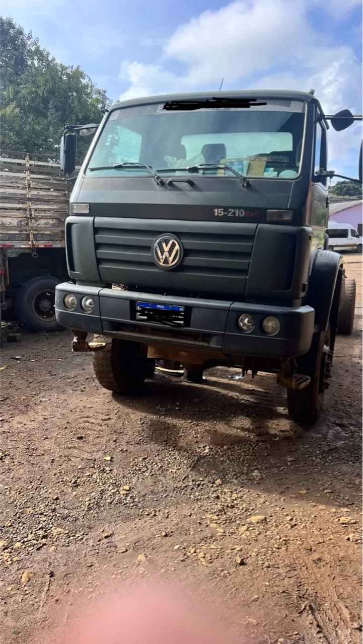 Caminhão Volkswagen 15-210 worker 4x4