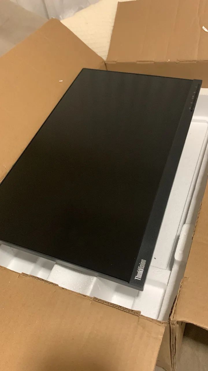 Monitor 21,5 polegadas ThinkVision - Novo na Caixa