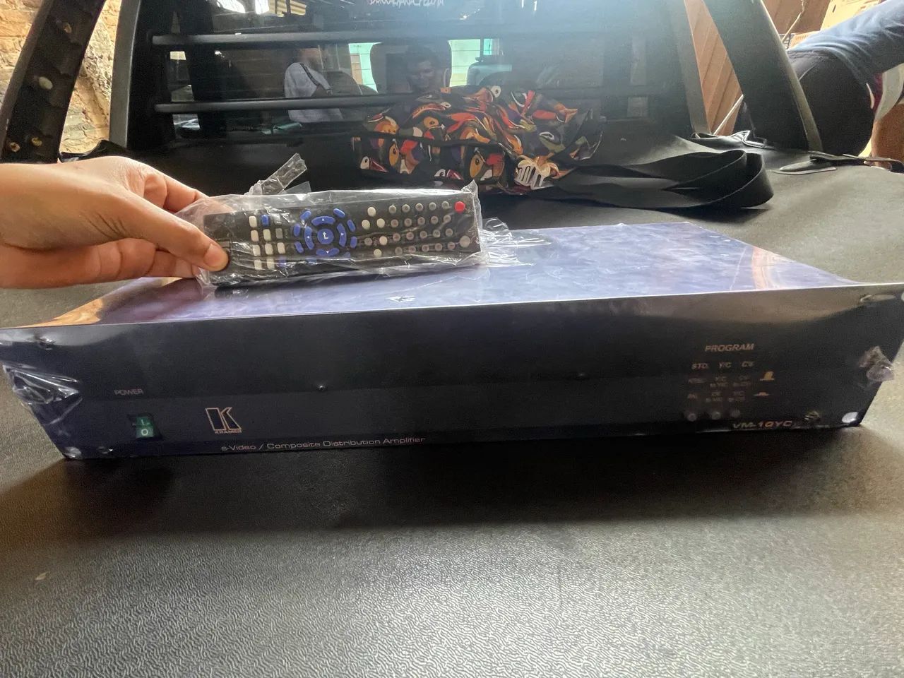 Amplificador de distribuição de sinal de vídeos 