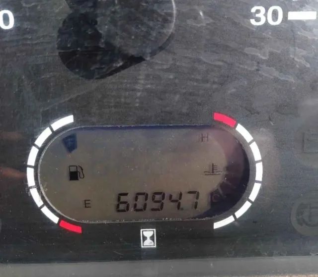 retroescavadeira jcb 2015 4X4 cabinada - Foto 2