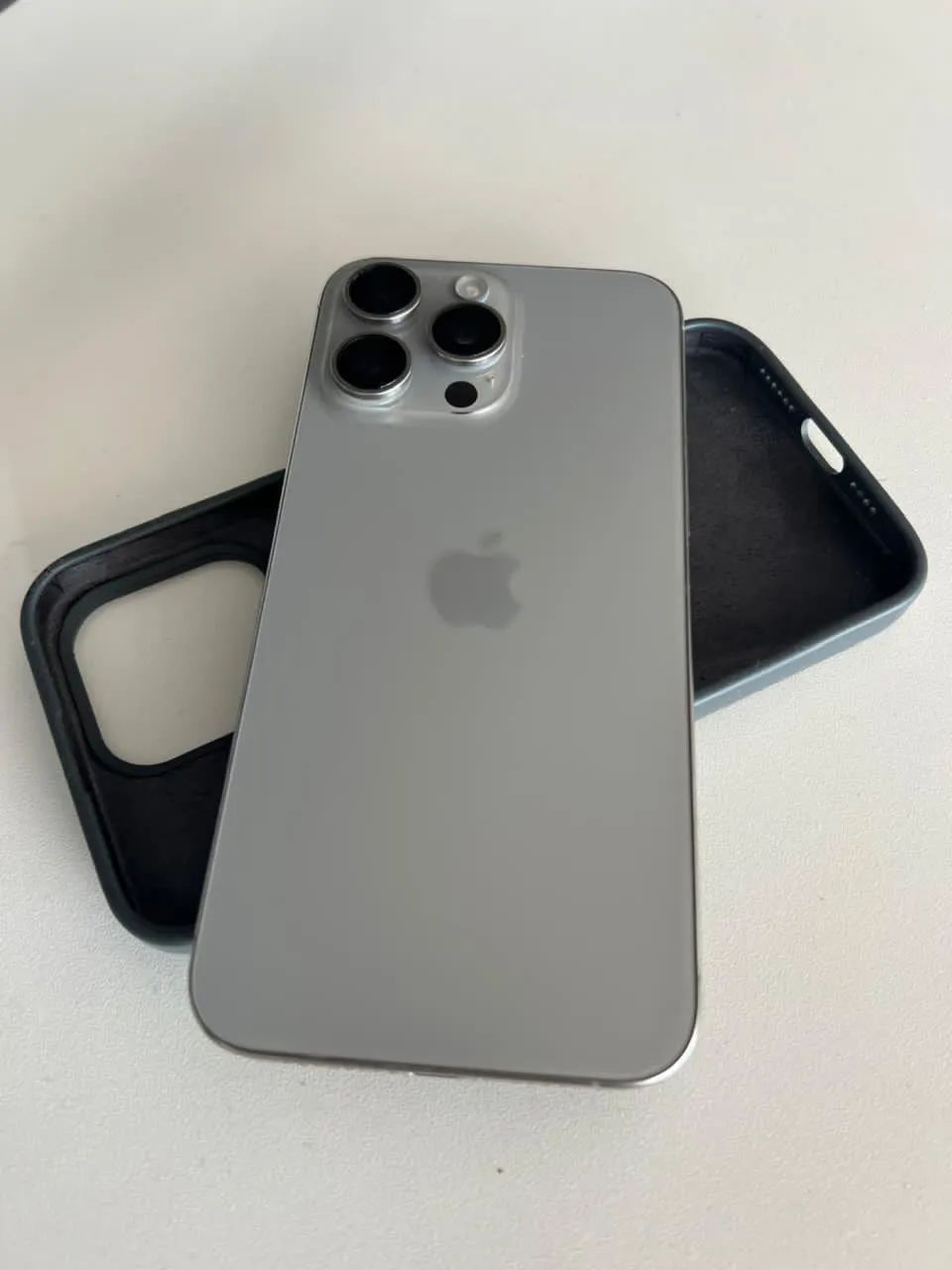 Apple iPhone 15 Pro スペースグレー 本体 iPhone 15 Pro Apple 1TB, Titânio Natural | KaBuM!