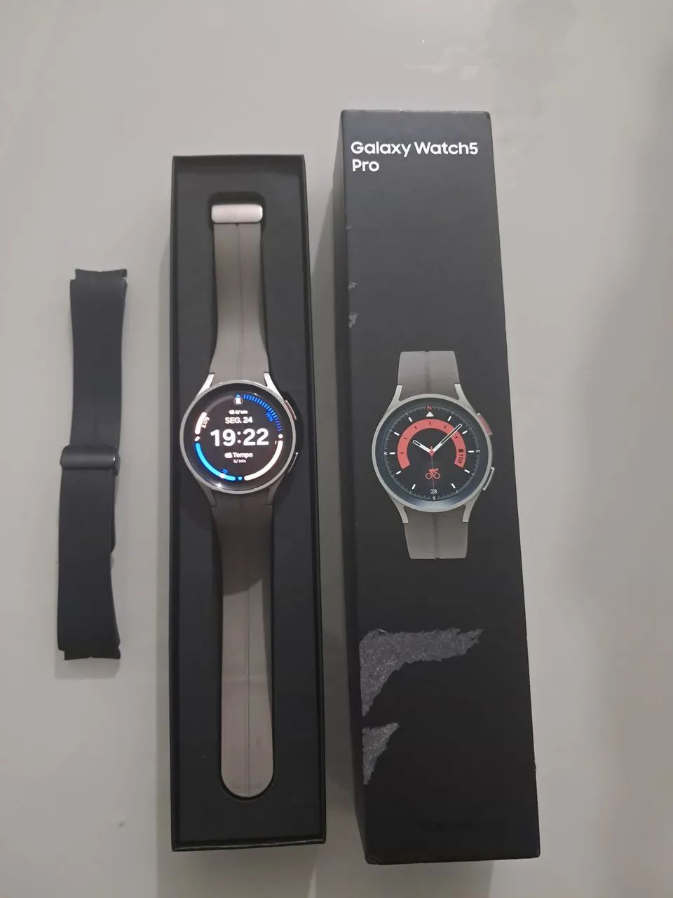 Samsung Galaxy Watch 5 Pro 45mm Titanium Cinza 