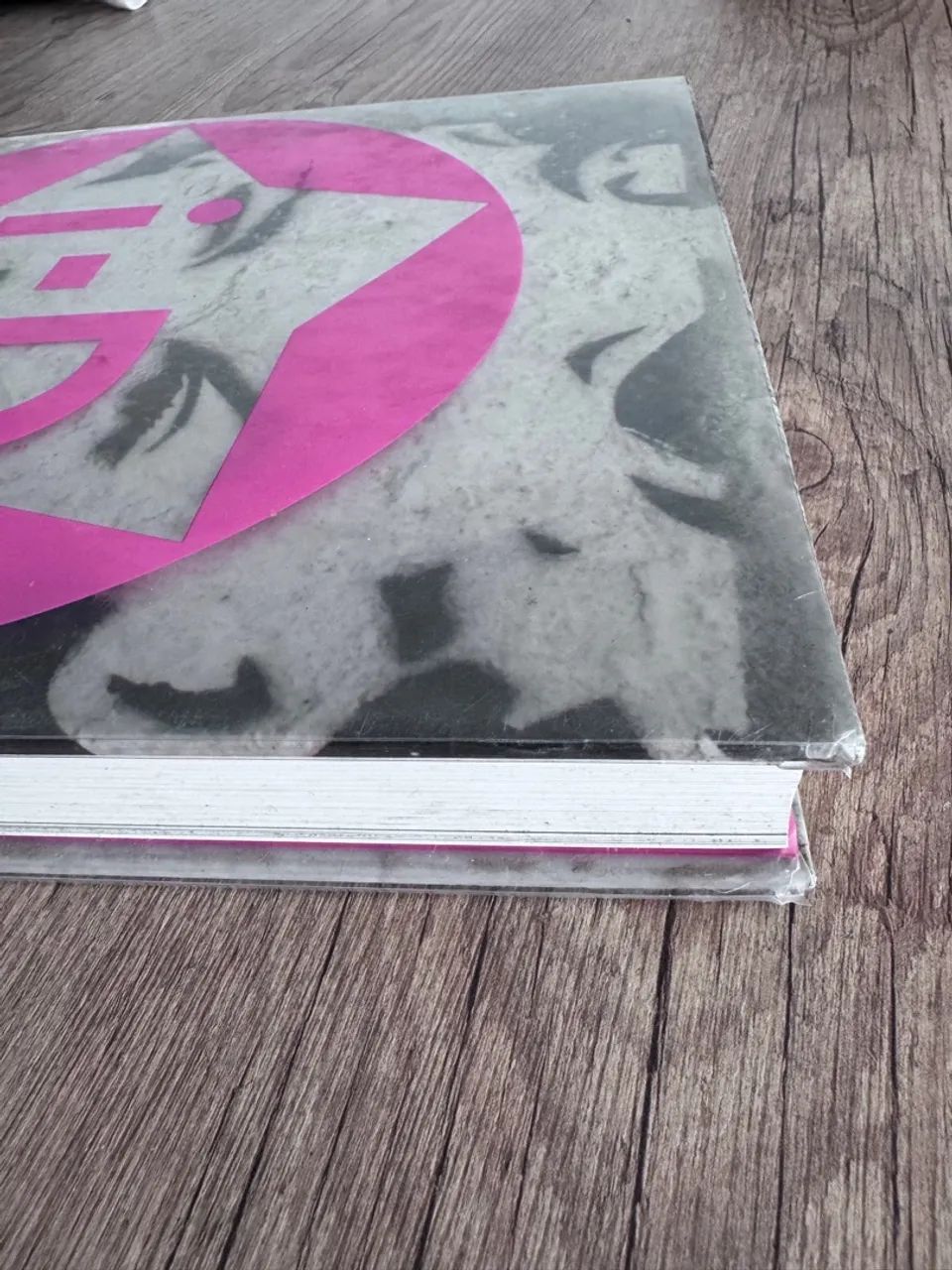 Livro i-D - Taschen - Foto 3