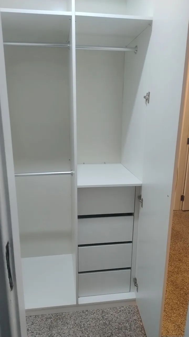 Guarda-Roupas Branco de 2 Portas com 3 Gavetas