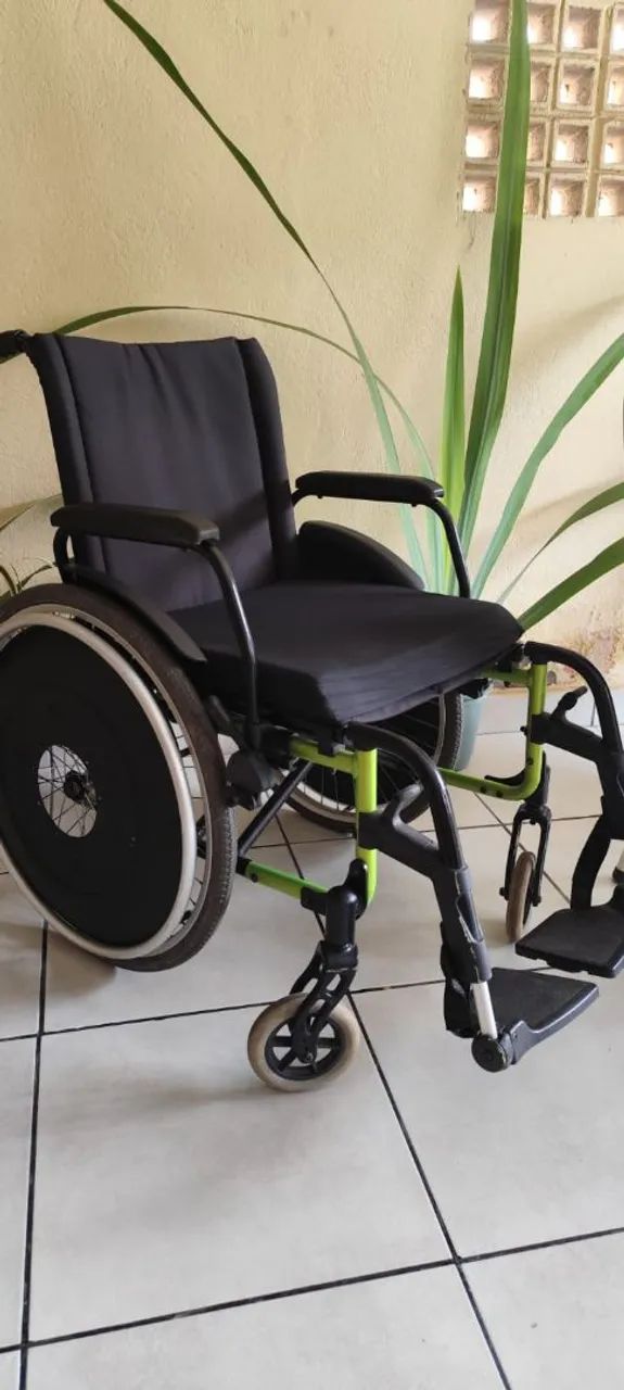 Cadeira de Rodas Confortável e Funcional Ortobras - Foto 5