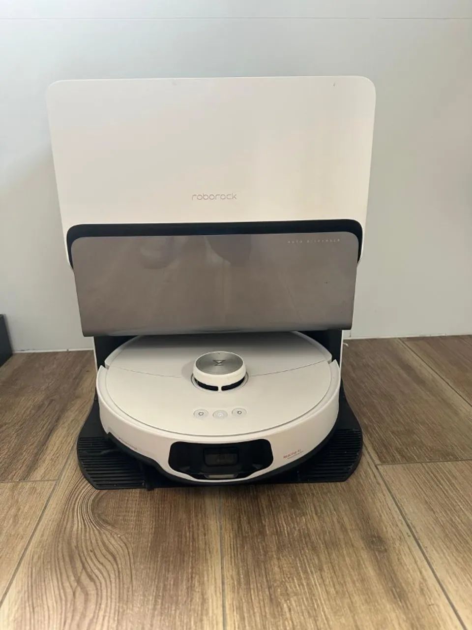Vendo Robo Aspirador e Passa Pano - Roborock S8 MaxV Ultra 220W