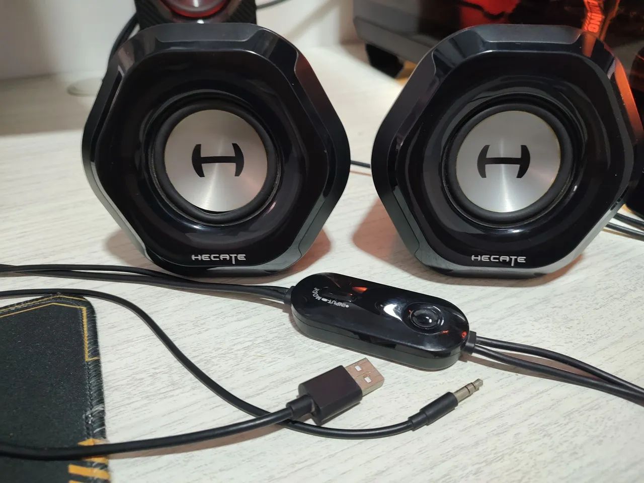 Caixa de Som Edifier G1000