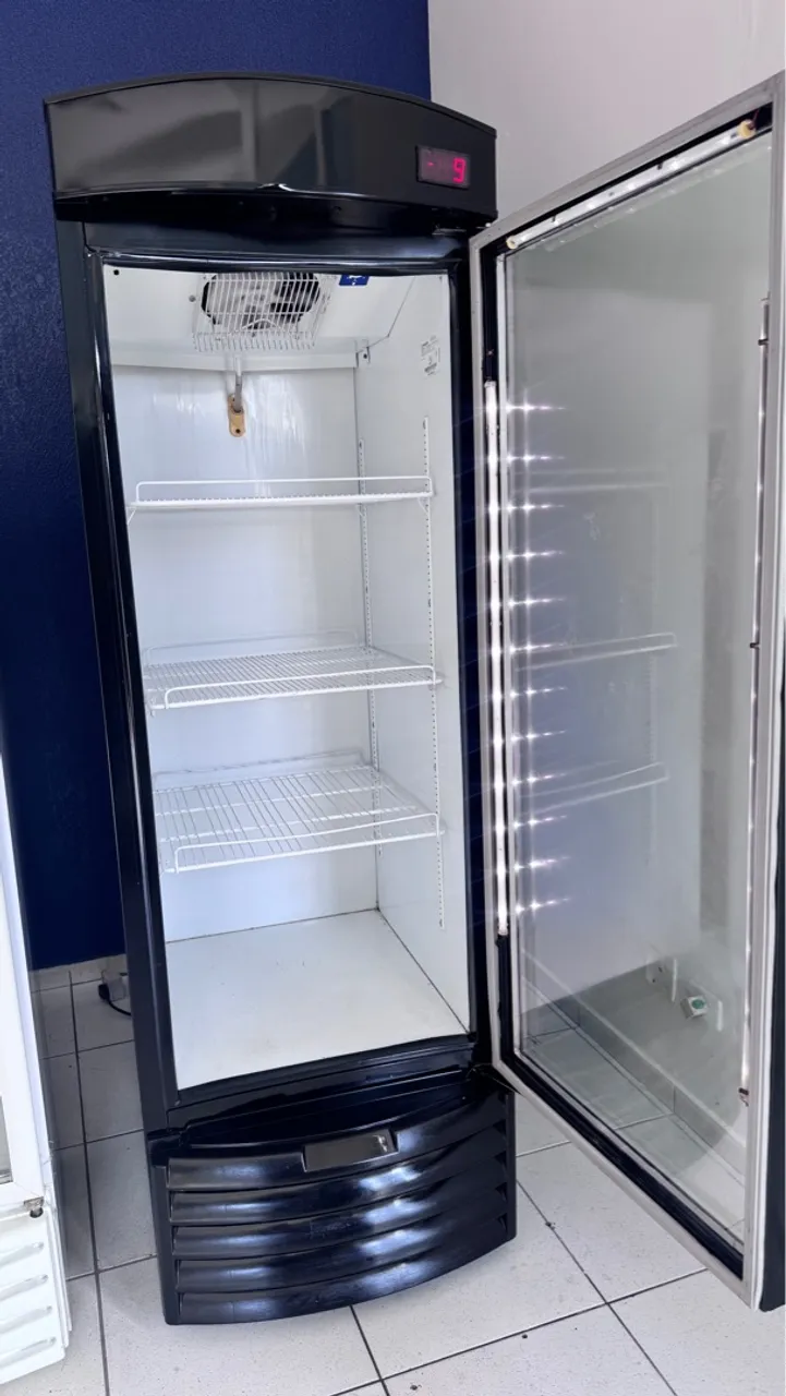 Cervejeira Metalfrio 511 litros chegando -4 a -6 negativo. Garantia de 8 mês