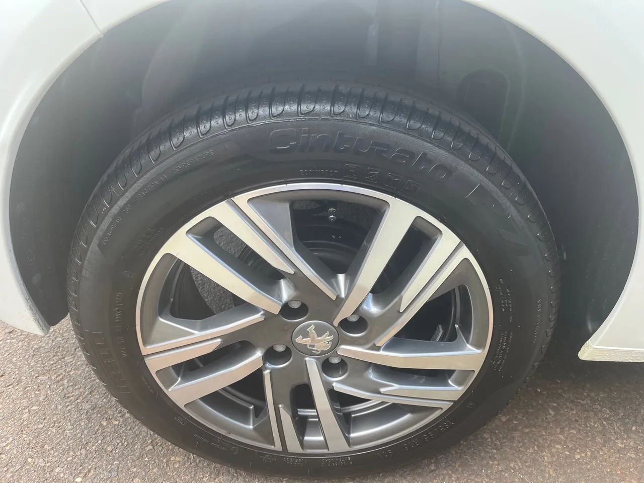 Peugeot 208 Allure Aut. 2022 - Foto 7