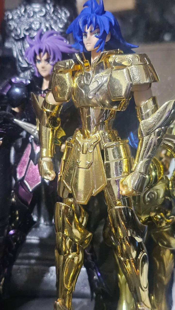 Action Figure Saint Seiya - Cavaleiro de Ouro