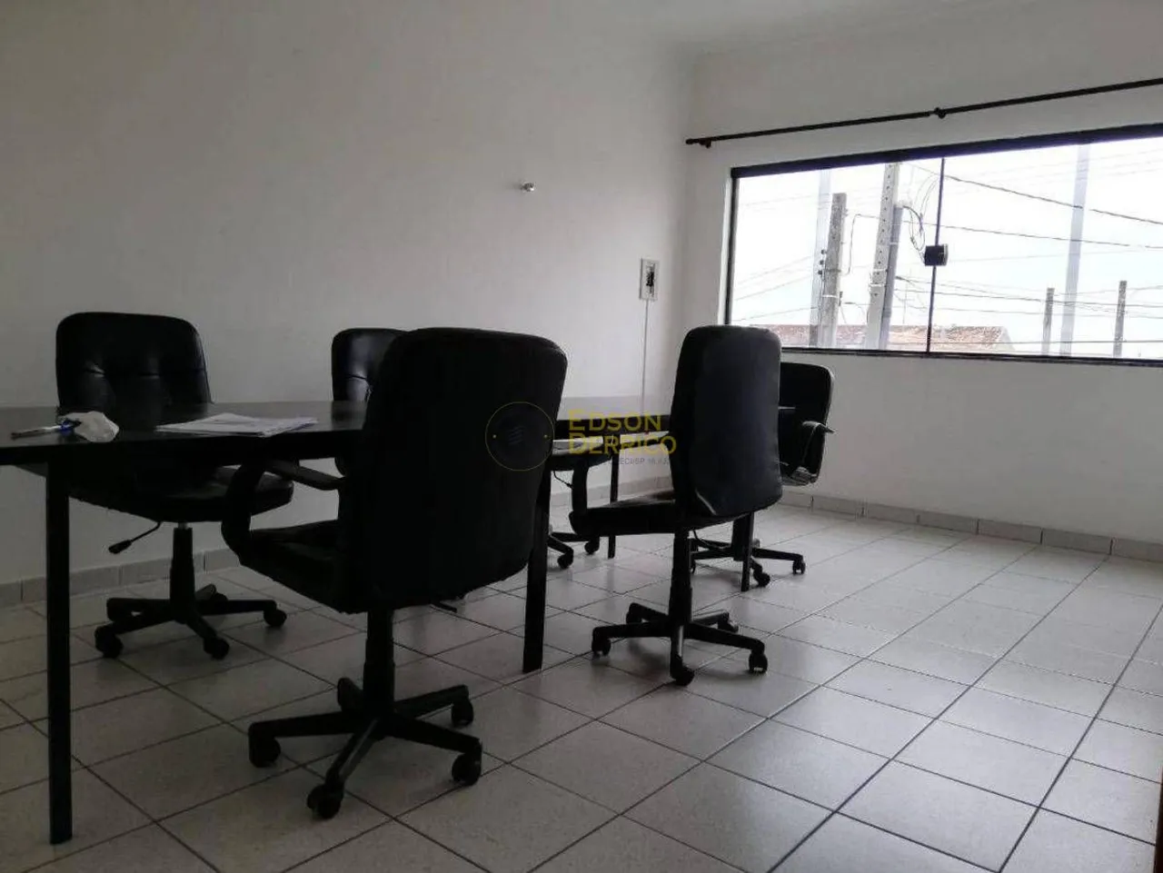 Sala comercial para Locação, Parque São Domingos - Pindamonhangaba/SP