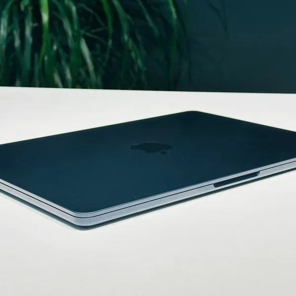 Apple MacBook Air M2 13" Midnight 256SSD e 8GB de RAM | Lacrado, 1 Ano de Garantia