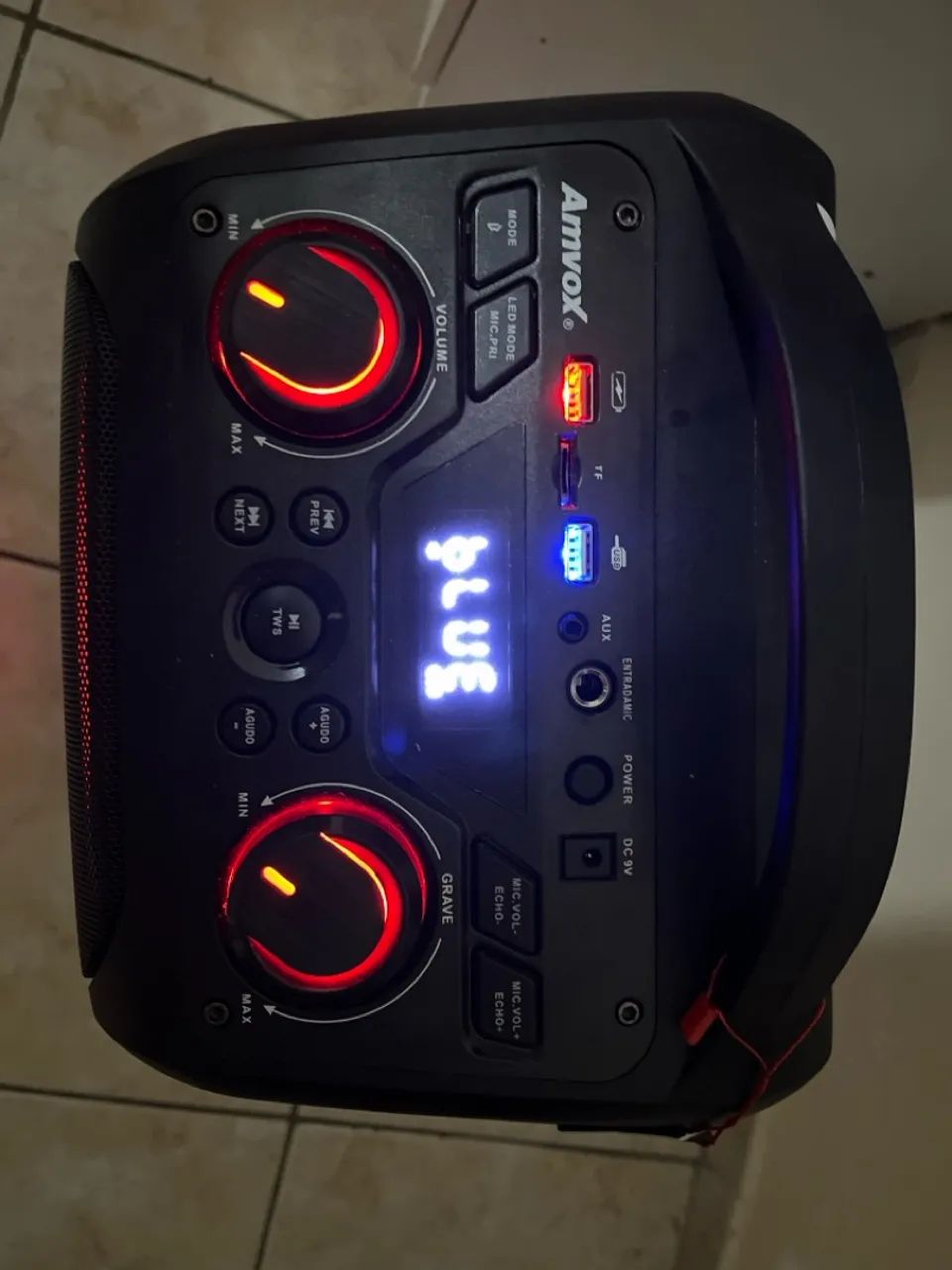 Aluguel de caixa de som Amvox com diversas funções - Foto 3