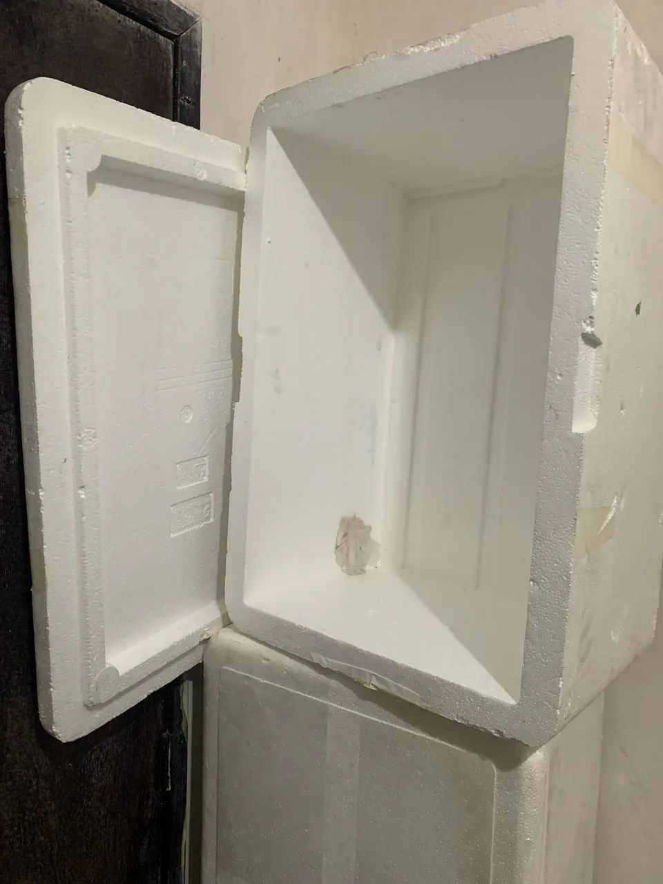 Vendo caixa de isopor 