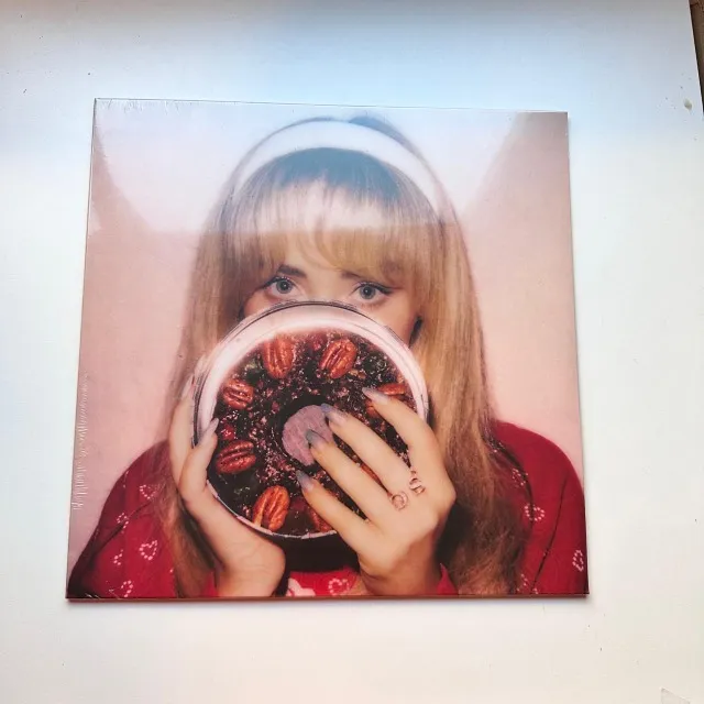 SABRINA CARPENTER: Fruitcake LP Fruit Punch Limited Edition (Christmas EP)