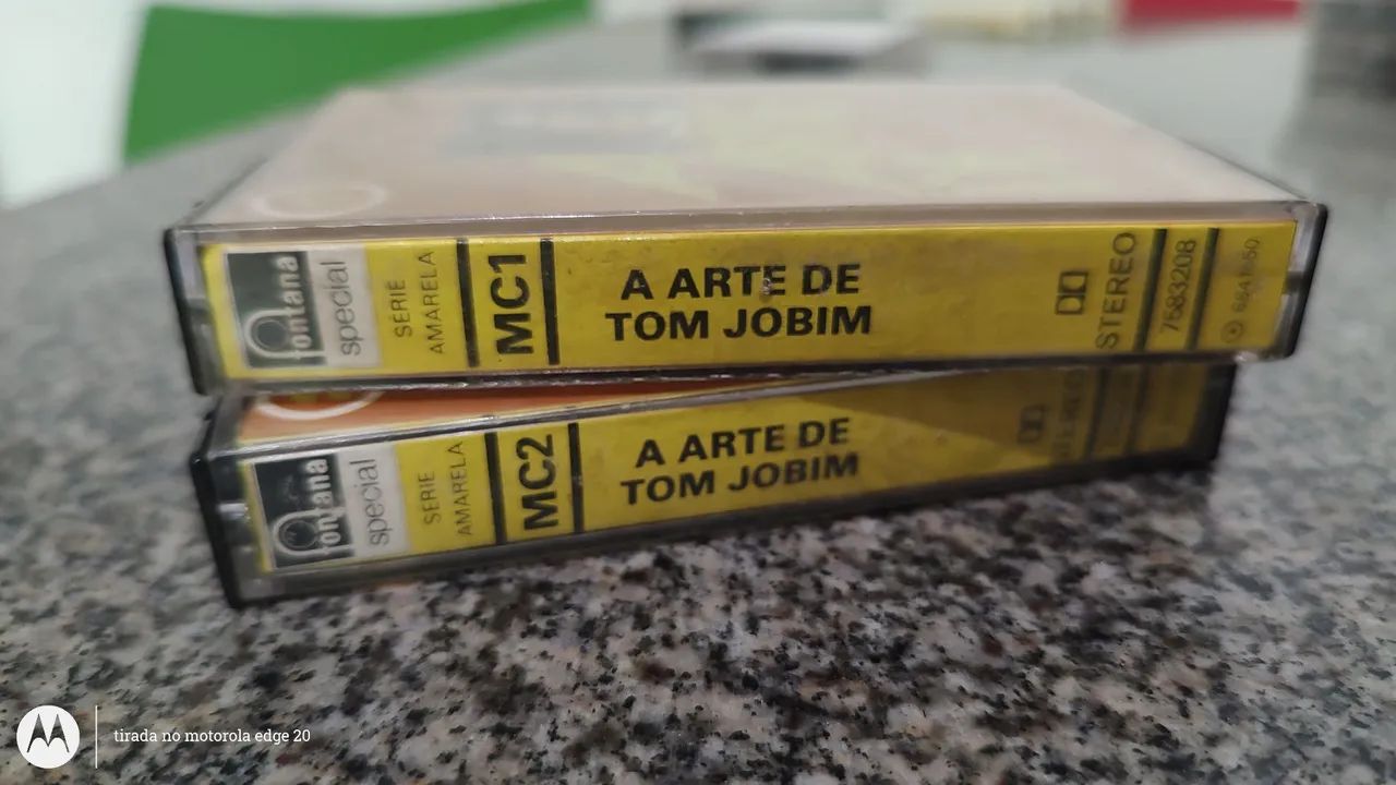 Fita k7 a arte de Tom Jobim 1 e 2 . - Foto 3