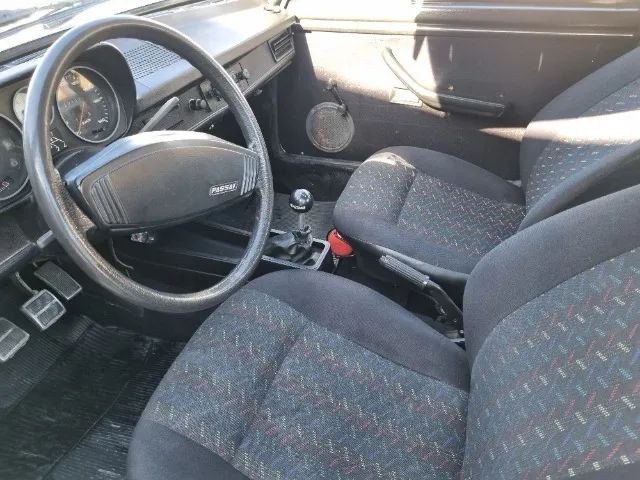 Vendo passat TS 82 carro relíquia.  Pneus e rodas novos. 1.6 gasolina TS original.  - Foto 4