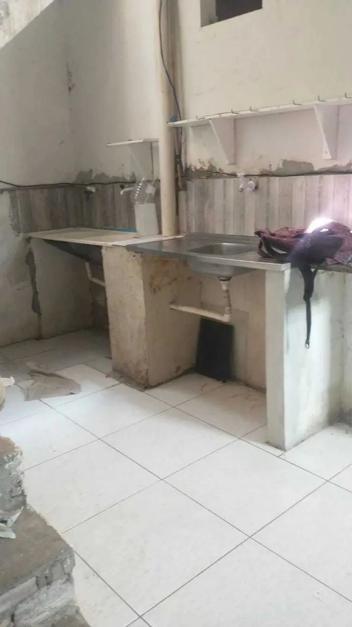 CASA EM RUA PÚBLICA - BUGIO - Foto 2