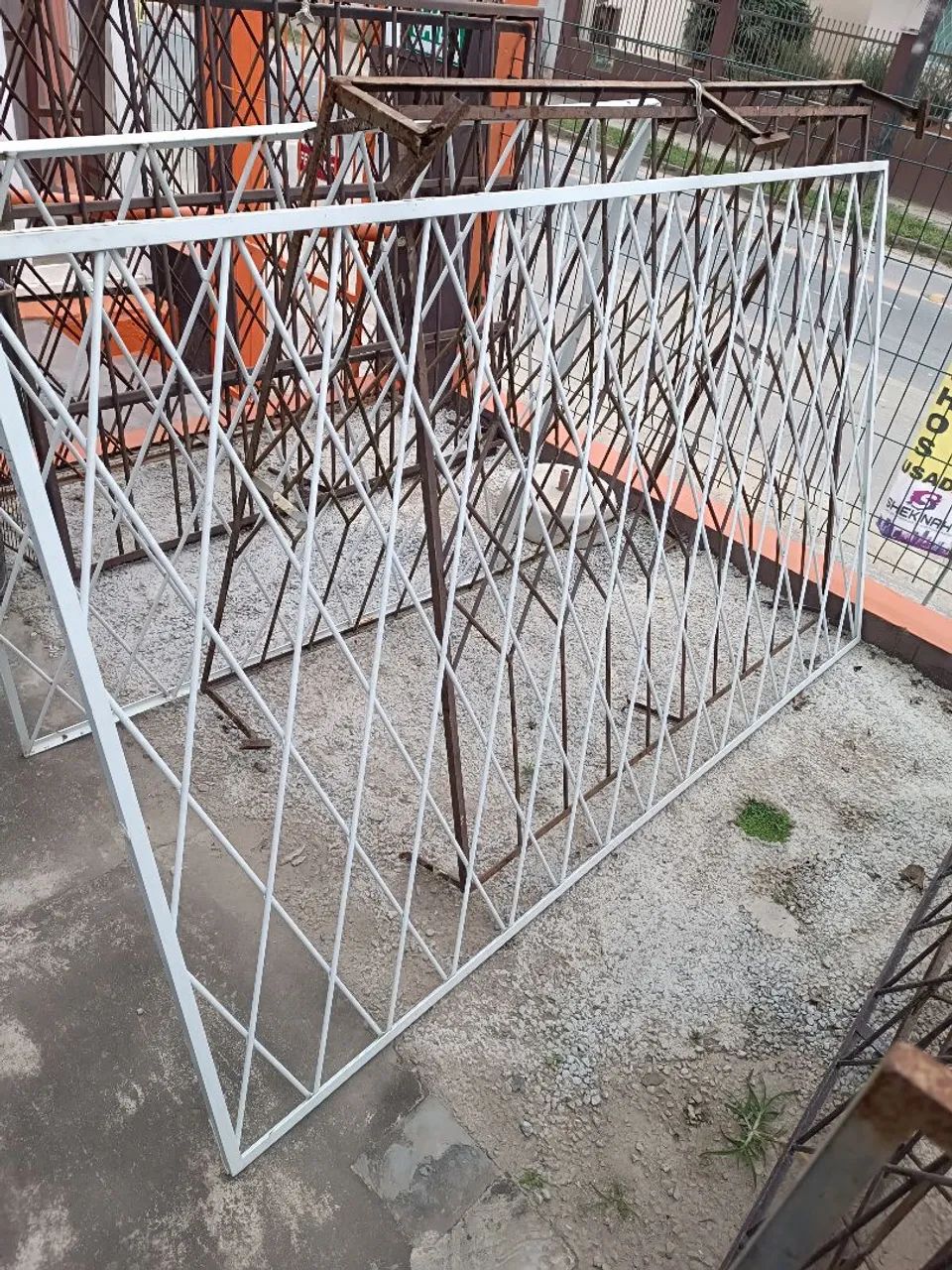Grades de janela 1.17 x 2m VENDE-SE  - Foto 4