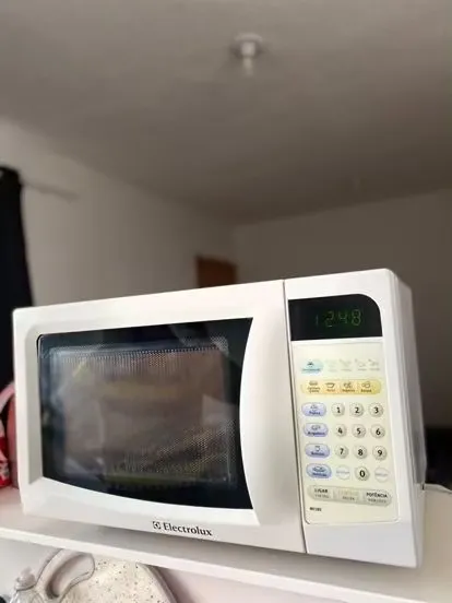 Microondas barato Electrolux