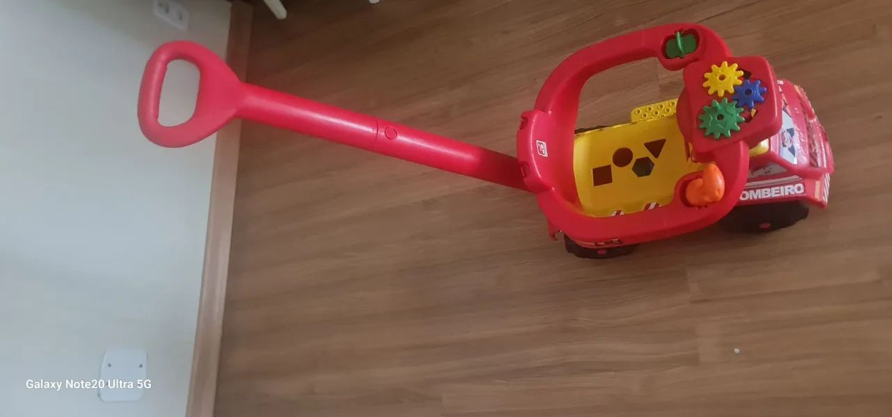 Carrinho de Passeio Infantil Bandeirante Primeiros Passos - Em Ótimo Estado  - Foto 3