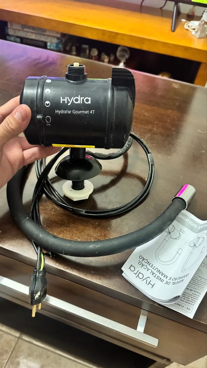 Hydra Hydralar Gourmet 4-Temperature Countertop Electric Faucet, Black, Used64739442052097121