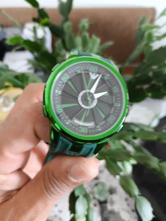 Relógio marca famosa Masculino Verde e azul  - Foto 2