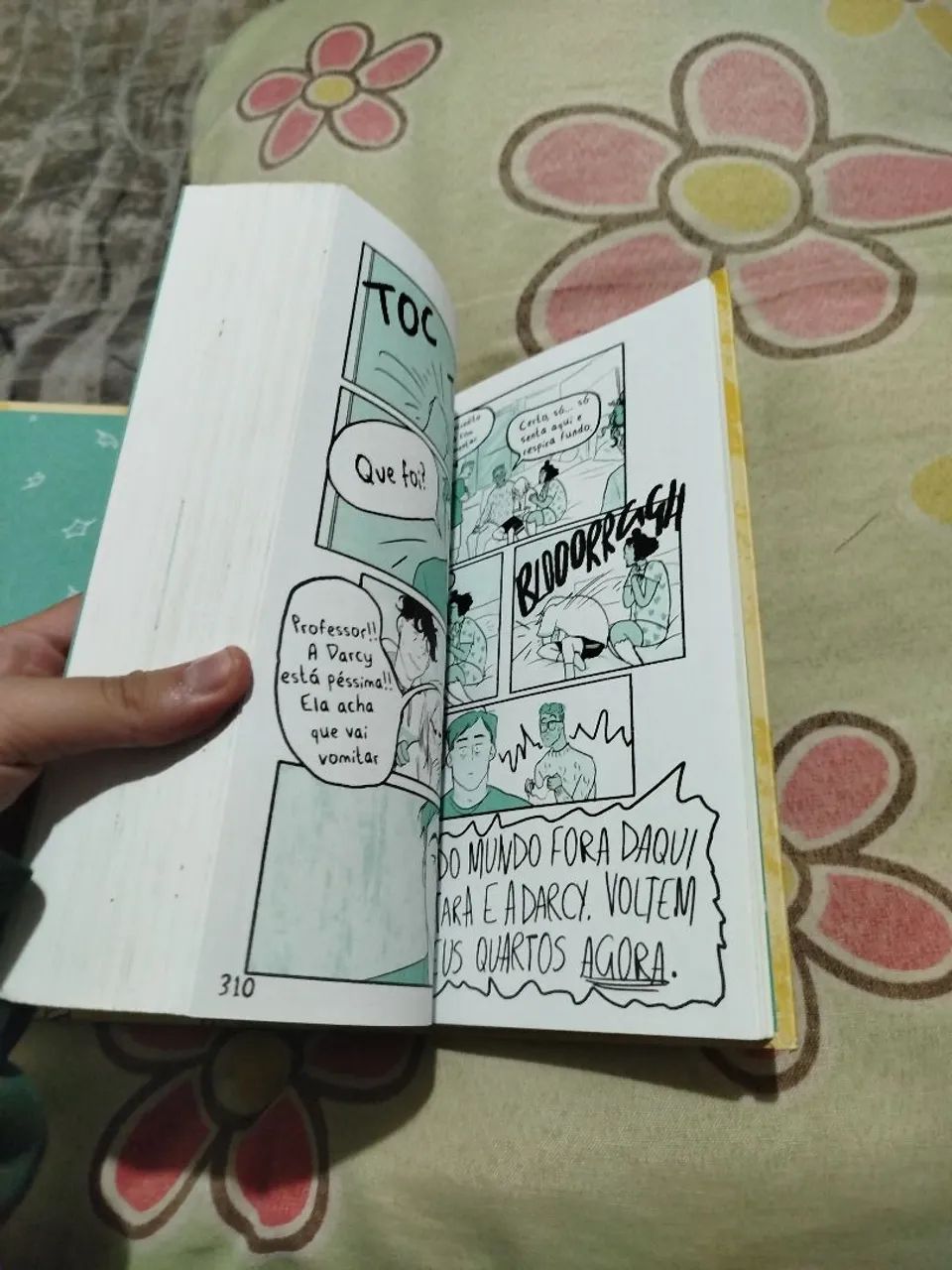Livro heartstopper 1,2 e 3  - Foto 2
